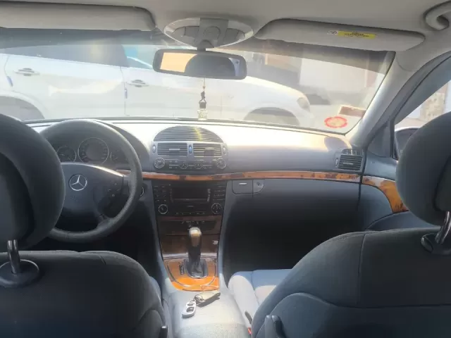 Mercedes-Benz E class, 2003 1, avtobaza.tj