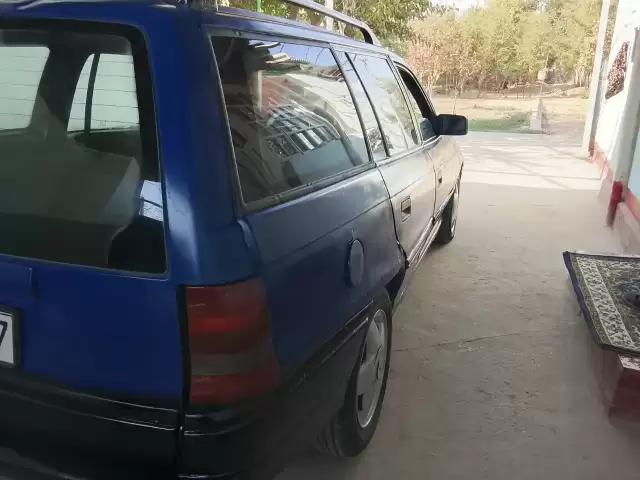 Opel Astra F, 1991 1, avtobaza.tj Opel Astra F, 1991 1, avtobaza.tj