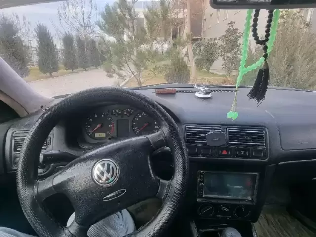 Volkswagen Golf, 2000 1, avtobaza.tj