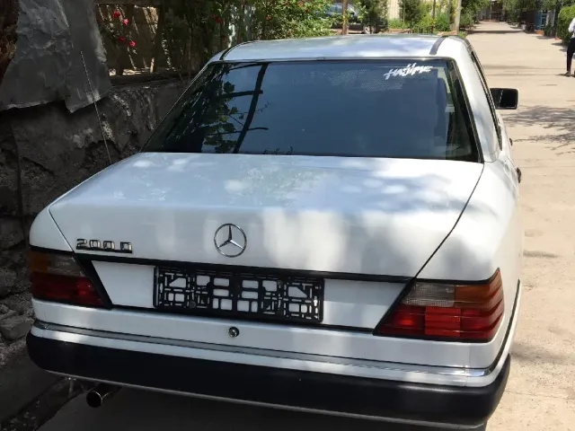 Mercedes-Benz W124 1, avtobaza.tj