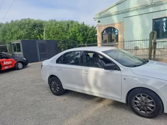 Skoda Rapid, 2016 1, avtobaza.tj