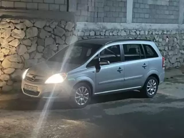 Opel Zafira, 2008 1, avtobaza.tj