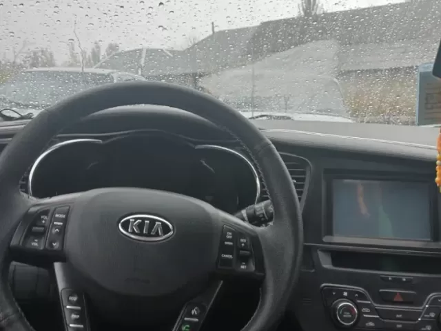 Kia K5, 2010 1, avtobaza.tj