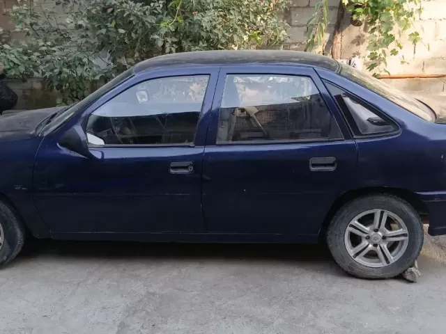 Opel Vectra A, 1992 1, avtobaza.tj