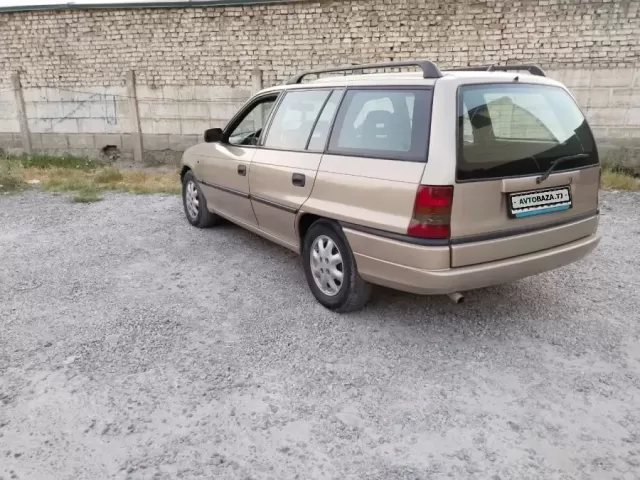 Opel Astra F 1, avtobaza.tj