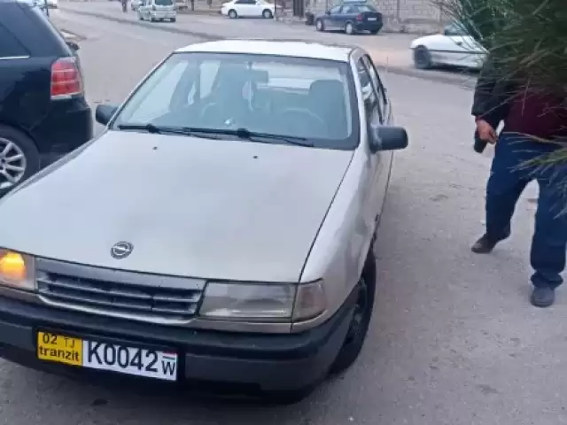 Opel Vectra A, 1993 1, avtobaza.tj