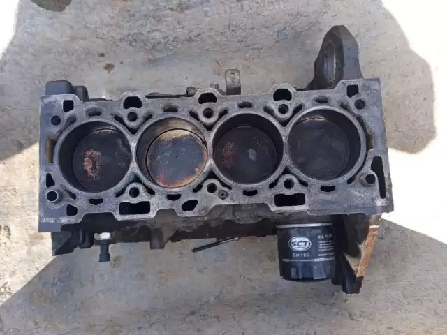 1.6 твинпорт мотор ба запчасть 1, avtobaza.tj