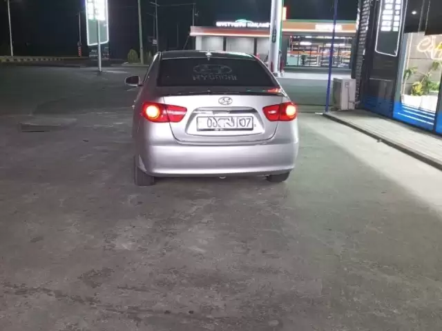 Hyundai Avante, 2010 1, avtobaza.tj