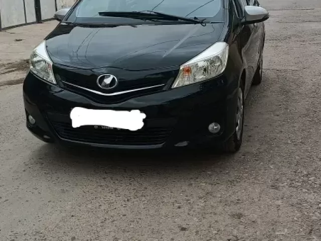 Toyota Vitz 1, avtobaza.tj