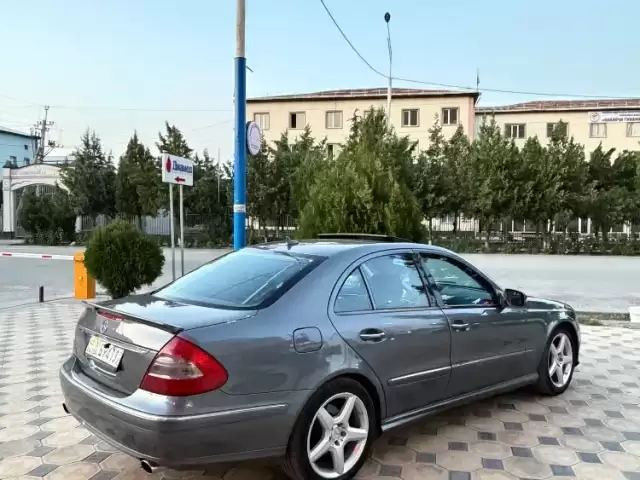 Mercedes-Benz E class, 2009 1, avtobaza.tj