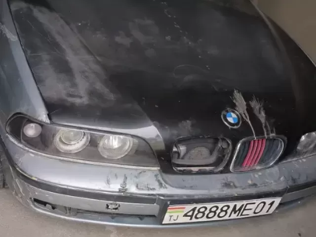 BMW M5 1, avtobaza.tj