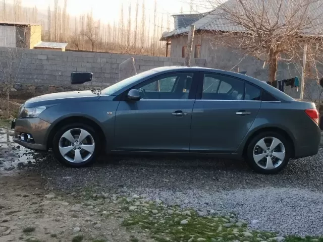 Chevrolet Cruze 1, avtobaza.tj