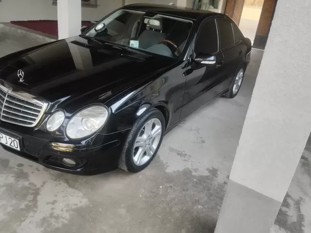 Mercedes-Benz E class, 2002 1, avtobaza.tj