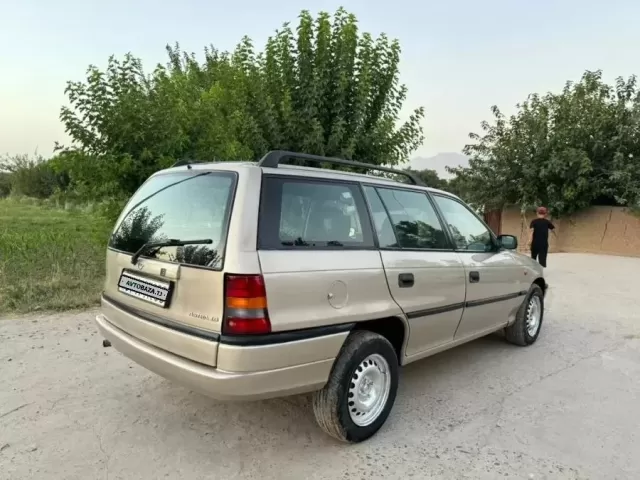 Opel Astra F 1, avtobaza.tj