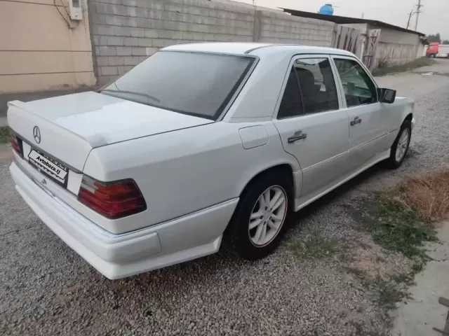 Mercedes-Benz E class 1, avtobaza.tj