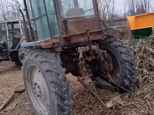 Трактор Т402, 2000 1, avtobaza.tj