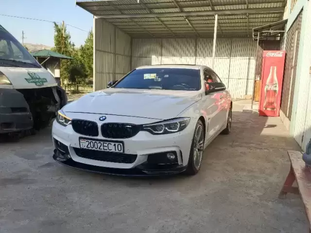 BMW M4, 2016 1, avtobaza.tj