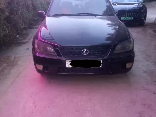 Lexus IS series, 2001 1, avtobaza.tj