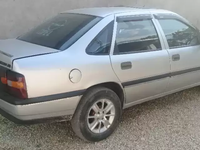 Opel Vectra A, 1990 1, avtobaza.tj