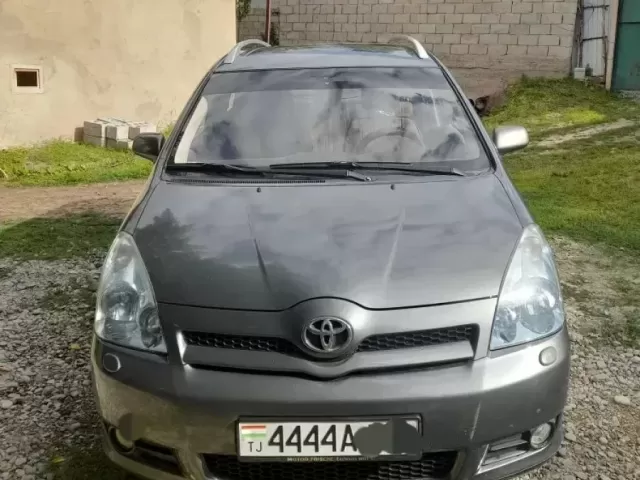 Toyota Corola Verso 1, avtobaza.tj