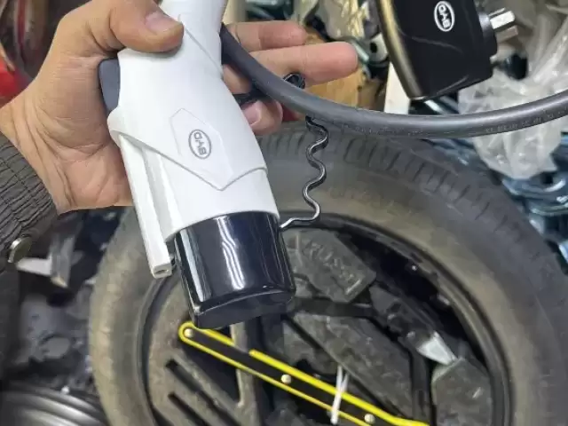 Установка зарядник для автомобиля 1, farmo.tj