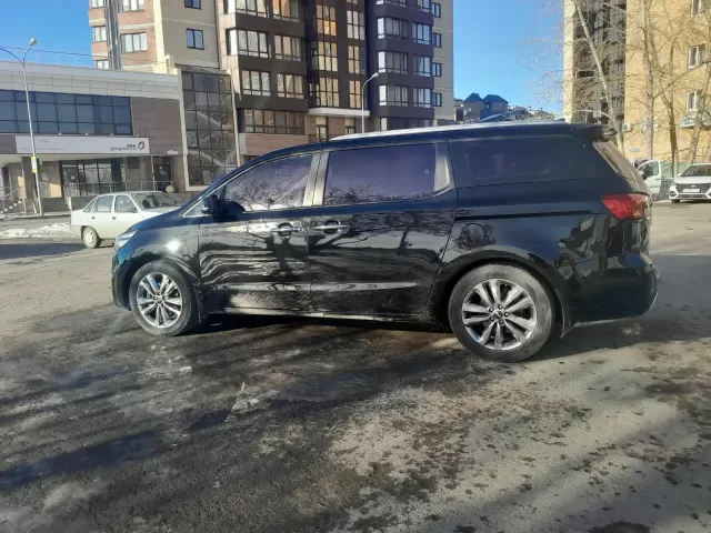 Kia Carnival, 2014 1, avtobaza.tj