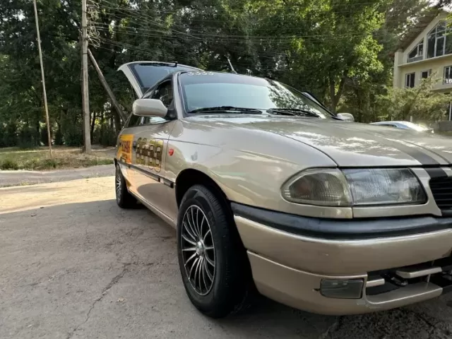 Opel Astra F 1, avtobaza.tj