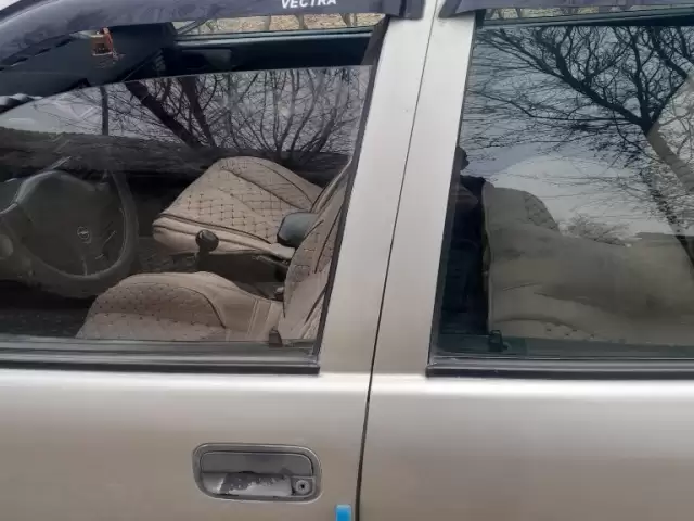 Opel Vectra A, 1991 1, avtobaza.tj Opel Vectra A, 1991 1, avtobaza.tj