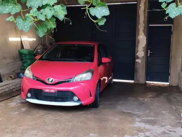 Toyota Vitz 1, avtobaza.tj