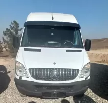 Грузовики Mersedes Sprinter, 2009 в Рудаки