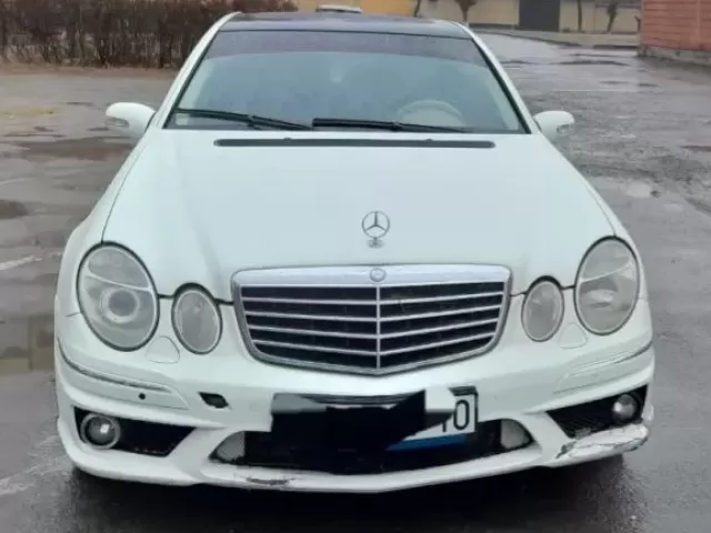 Mercedes-Benz E class, 2003 1, avtobaza.tj