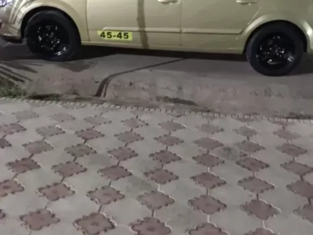 Opel Astra H, 2005 1, avtobaza.tj
