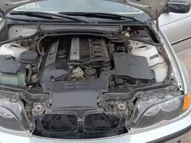 BMW 3 Series 318i 1, avtobaza.tj