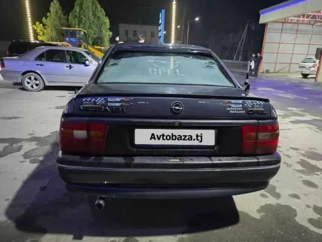 Opel Vectra A 1, avtobaza.tj