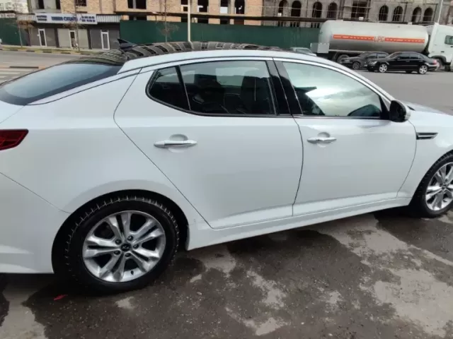 Kia K5, 2011 1, avtobaza.tj