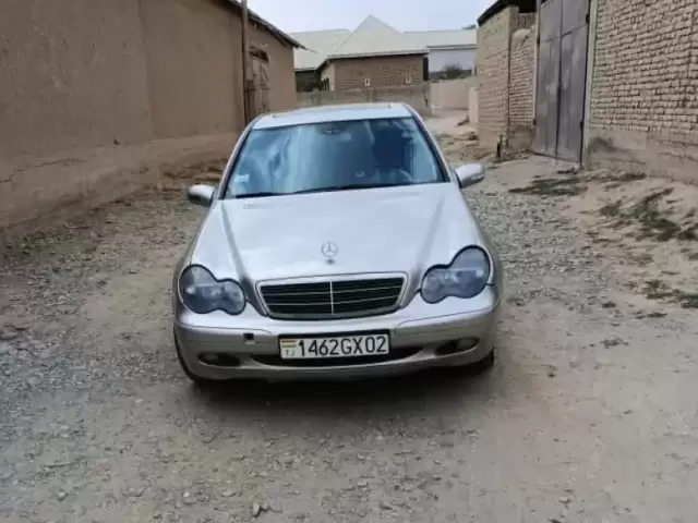 Mercedes-Benz C class, 2001 1, avtobaza.tj