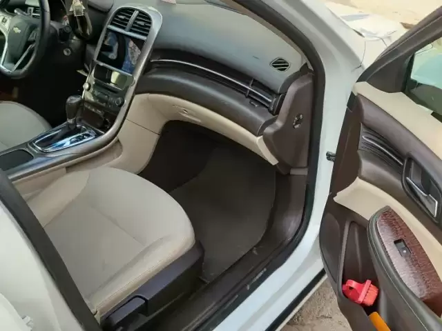 Chevrolet Malibu, 2013 1, avtobaza.tj