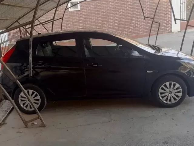 Hyundai Solaris, 2012 1, avtobaza.tj