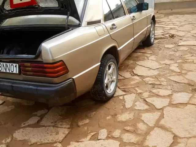 Mercedes-Benz 190 1, avtobaza.tj