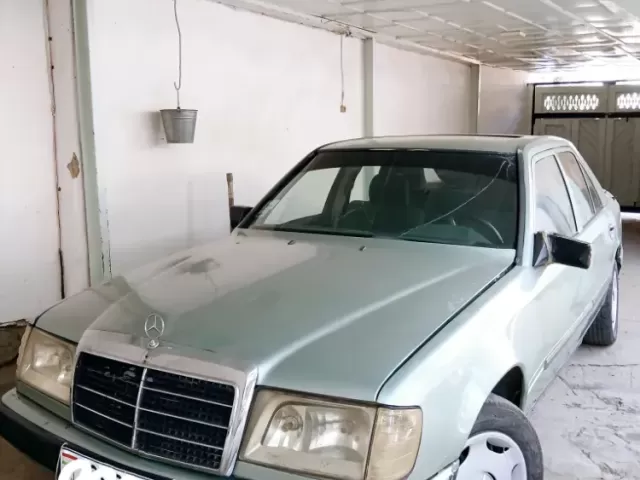 Mercedes-Benz W124, 1988 1, avtobaza.tj
