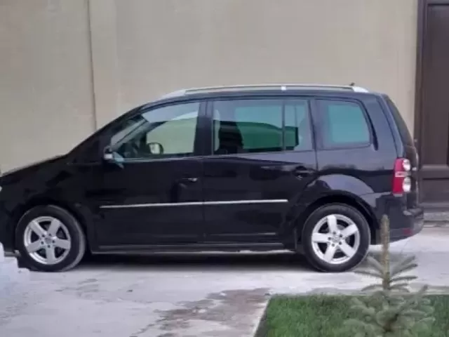 Volkswagen Touran 1, avtobaza.tj