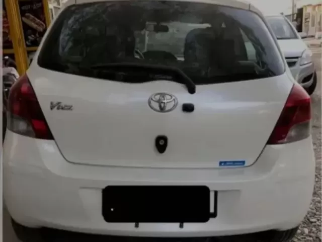 Toyota Vitz 1, avtobaza.tj