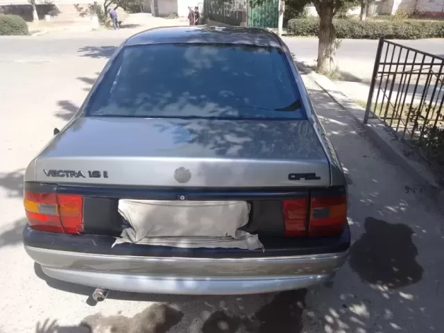 Opel Vectra A 1, avtobaza.tj