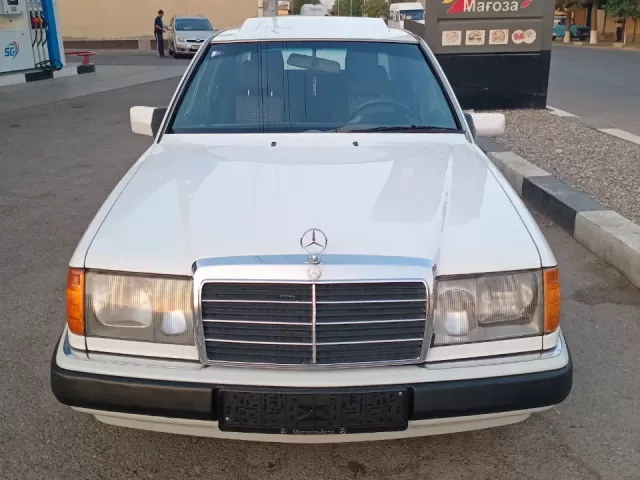 Mercedes-Benz W124 1, avtobaza.tj