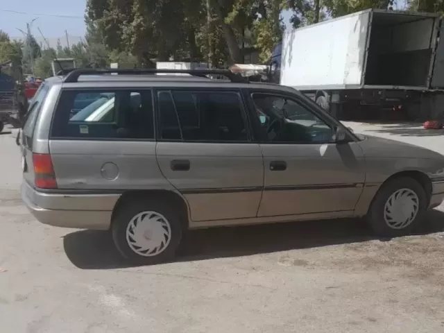 Opel Astra F 1, avtobaza.tj