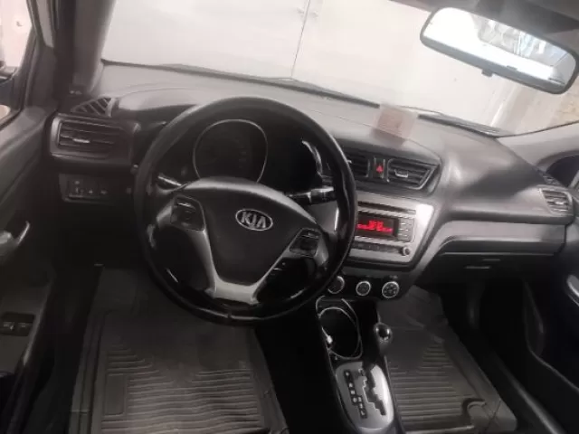 Kia Rio 1, avtobaza.tj