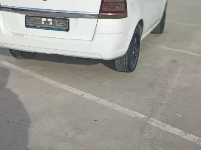 Opel Zafira 1, avtobaza.tj