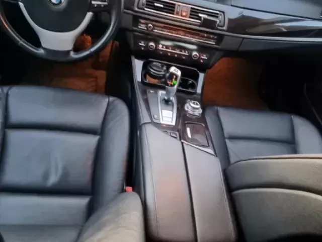 BMW 5 Series 520, 2011 1, avtobaza.tj