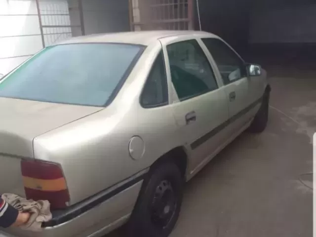 Opel Vectra A, 1992 1, avtobaza.tj