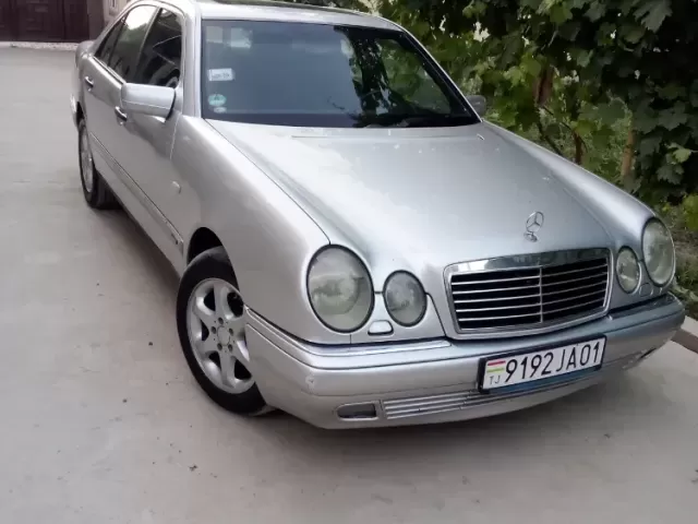 Mercedes-Benz E class, 1996 1, avtobaza.tj